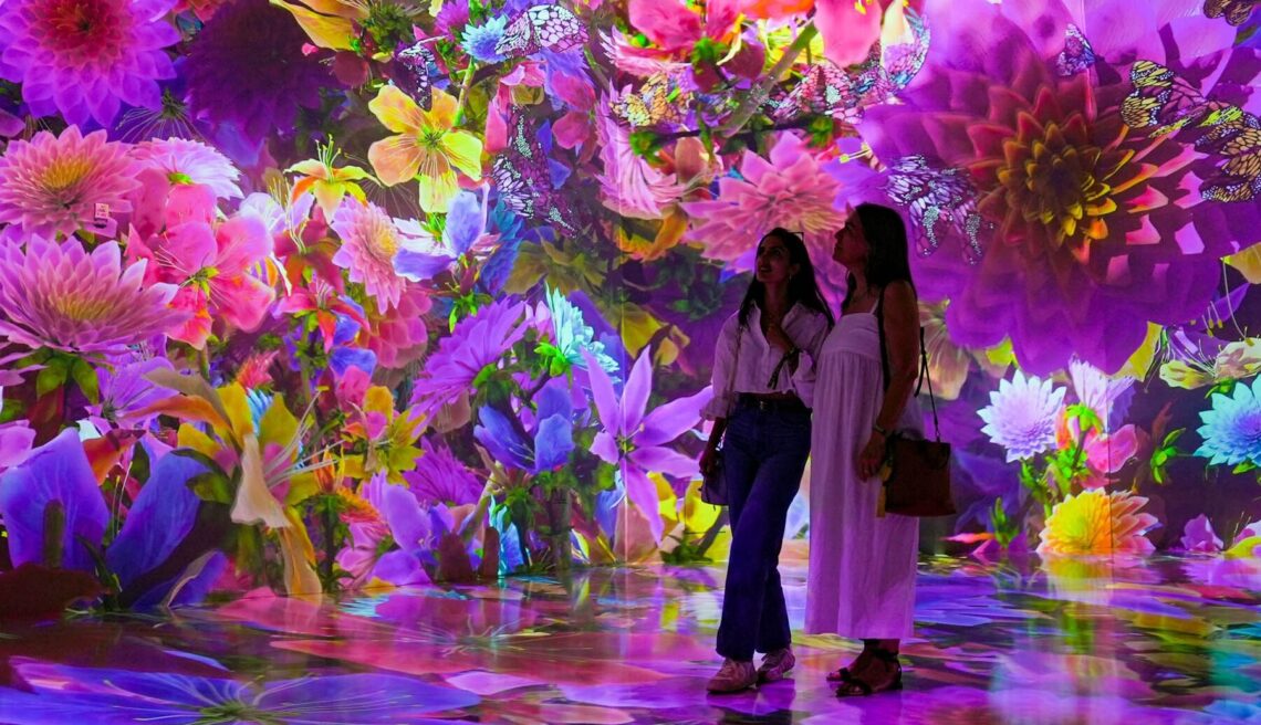 ARTECHOUSE :FREE COMPLIMENTARY ACCESS Blooming Wonders