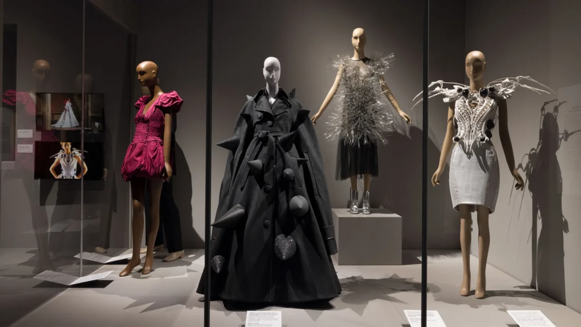 ART X FASHION- The Museum at FIT