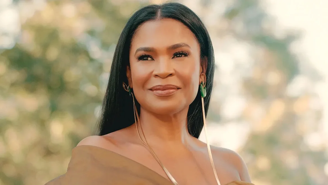 Estée Lauder NEW Double Wear Foundation Sampling Event & Meet Nia Long