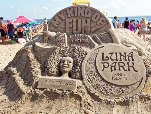 TAnnual Coney Island Sand Sculpting Contest
